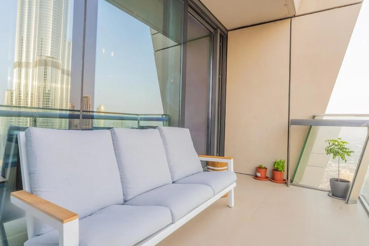 Zylo 3Bhk Burj Vista Iconic Burj Khalifa View Apartment Dubai