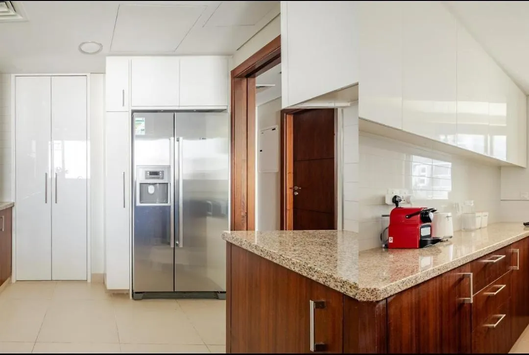 Zylo 3Bhk Burj Vista Iconic Burj Khalifa View Apartment Dubai